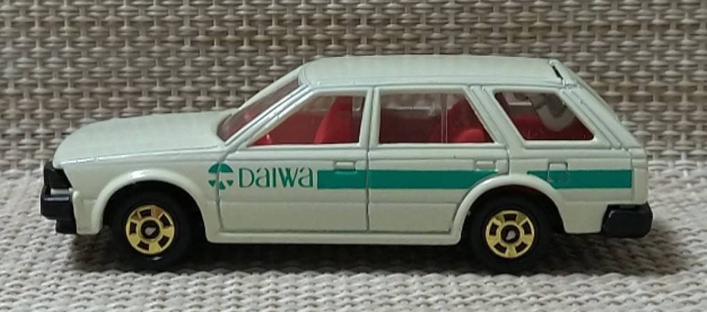 トミカ赤箱34-4 日産ブルーバードワゴン 大和特注 日本製 当時物