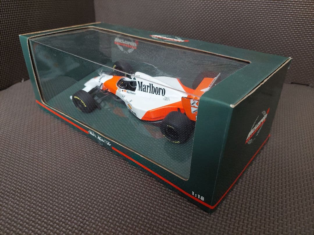 PMA 1/18 マクラーレンMP4/8 ＃８ A.セナ　Marlboroロゴ