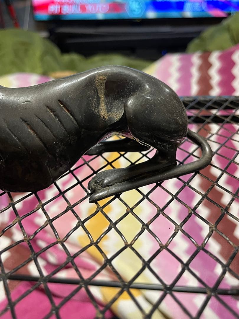 犬 グレイハウンドのブロンズ？置物2体セット