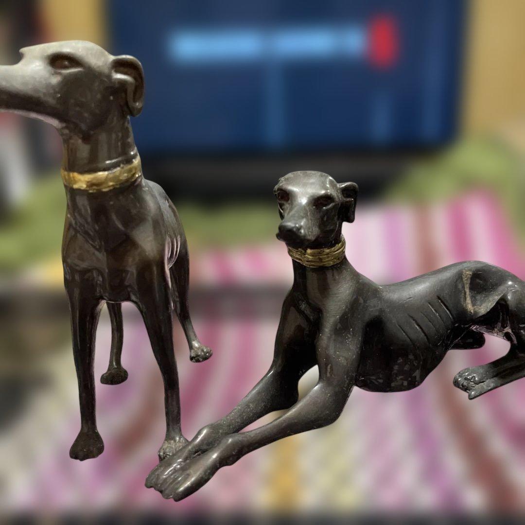 犬 グレイハウンドのブロンズ？置物2体セット