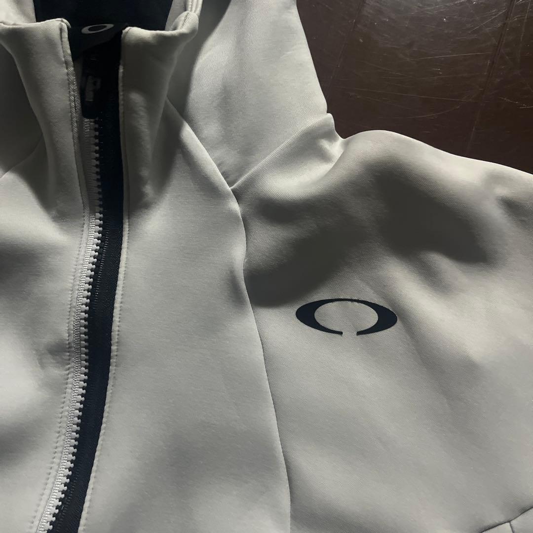 Oakley フード付きジャージ上下セット ホワイト