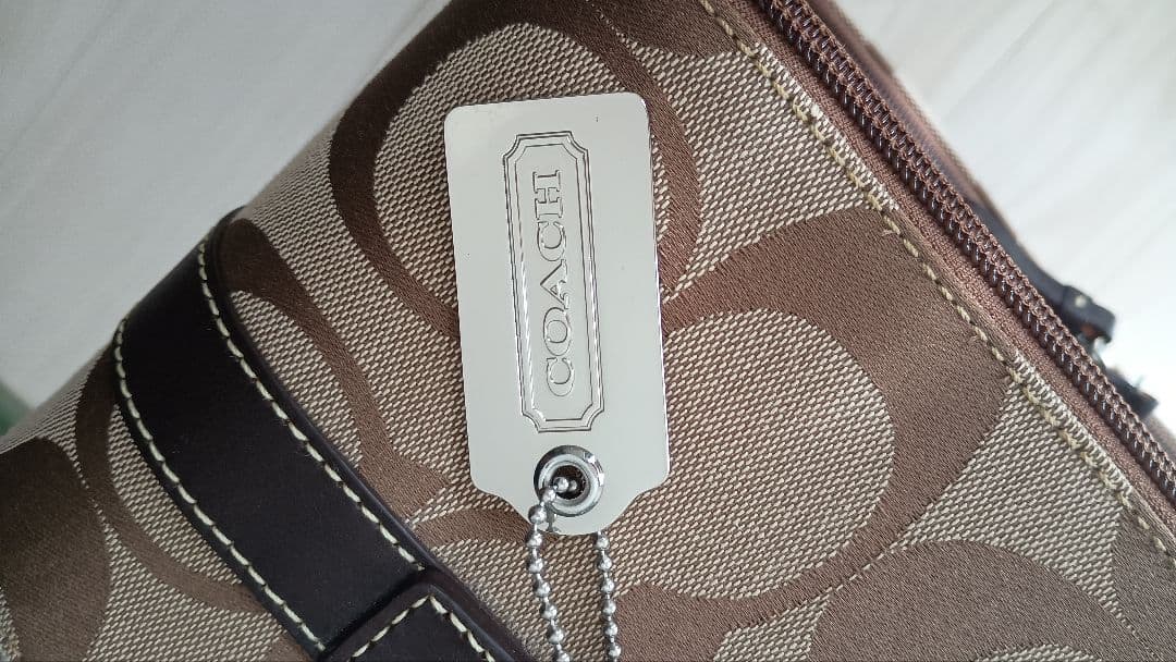 COACH コーチ キャリーケース　新品ですが訳ありです