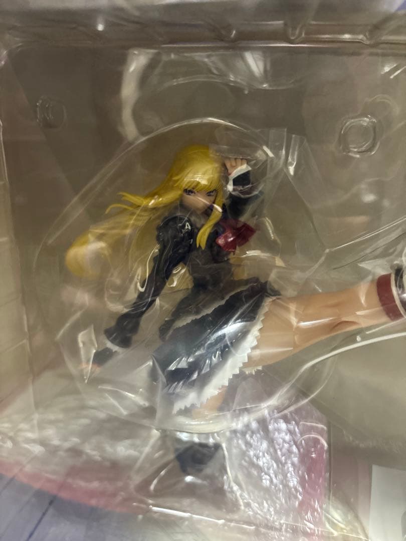 クイーンズゲイト　フィギュア　リリ　特典　クロス付