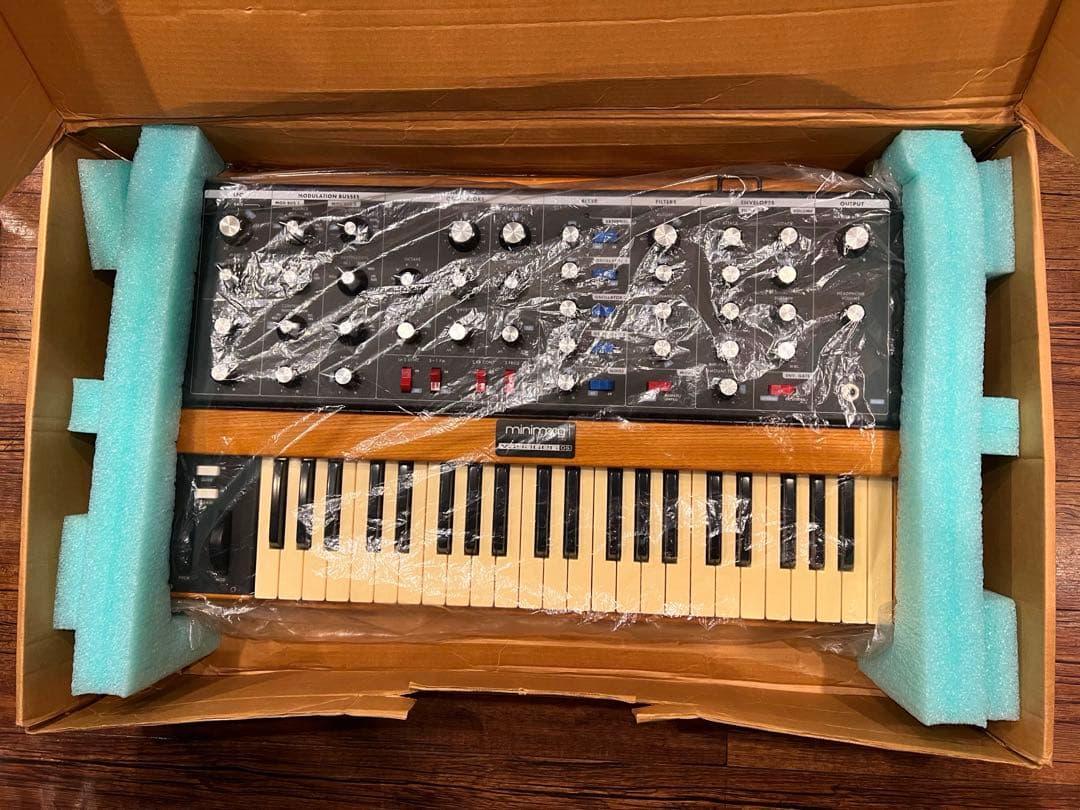【希少】Moog Minimoog Voyager OLD SCHOOL