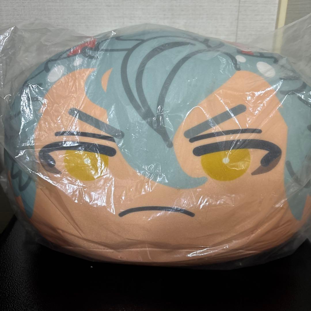 ツイステ　おまんじゅうクッション　サバナクロー　レオナ　ラギー　ジャック