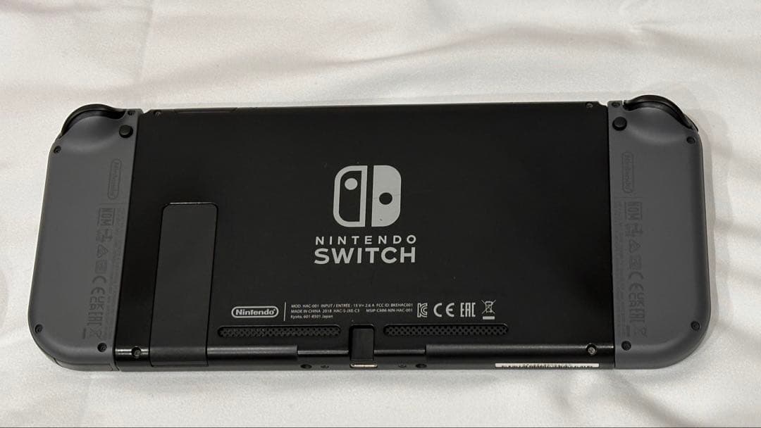 Nintendo switch本体　グレー