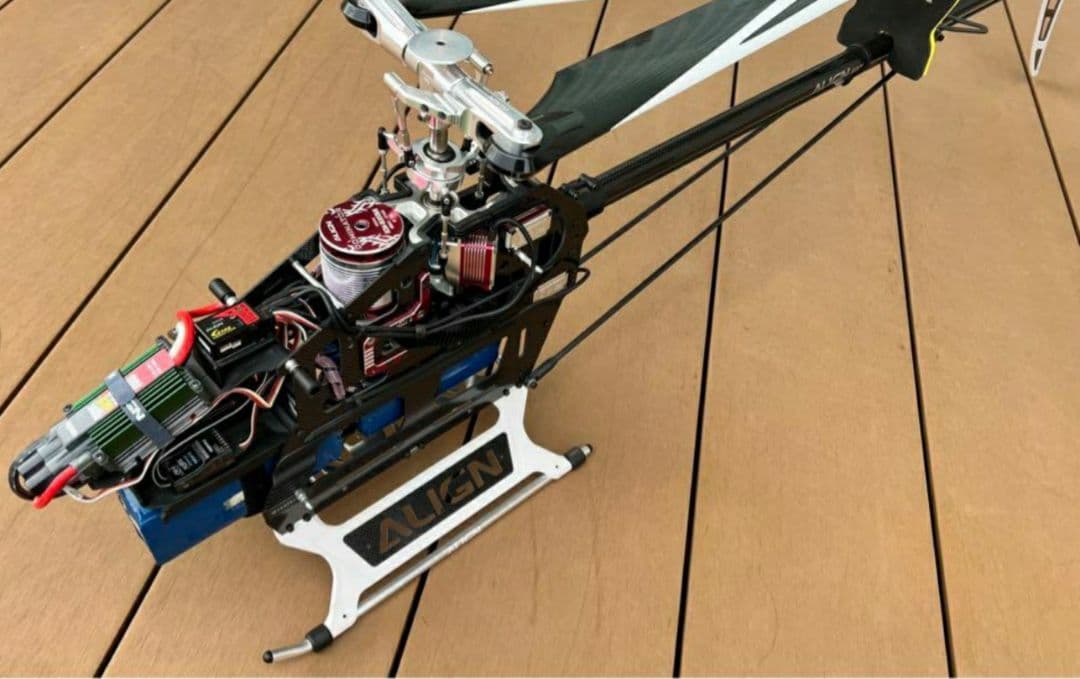ALIGN T-Rex 800 DFC 3D ヘリコプター