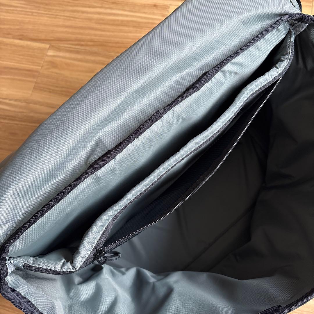 BROMPTON ブロンプトン　Messenger Bag　23L　Black