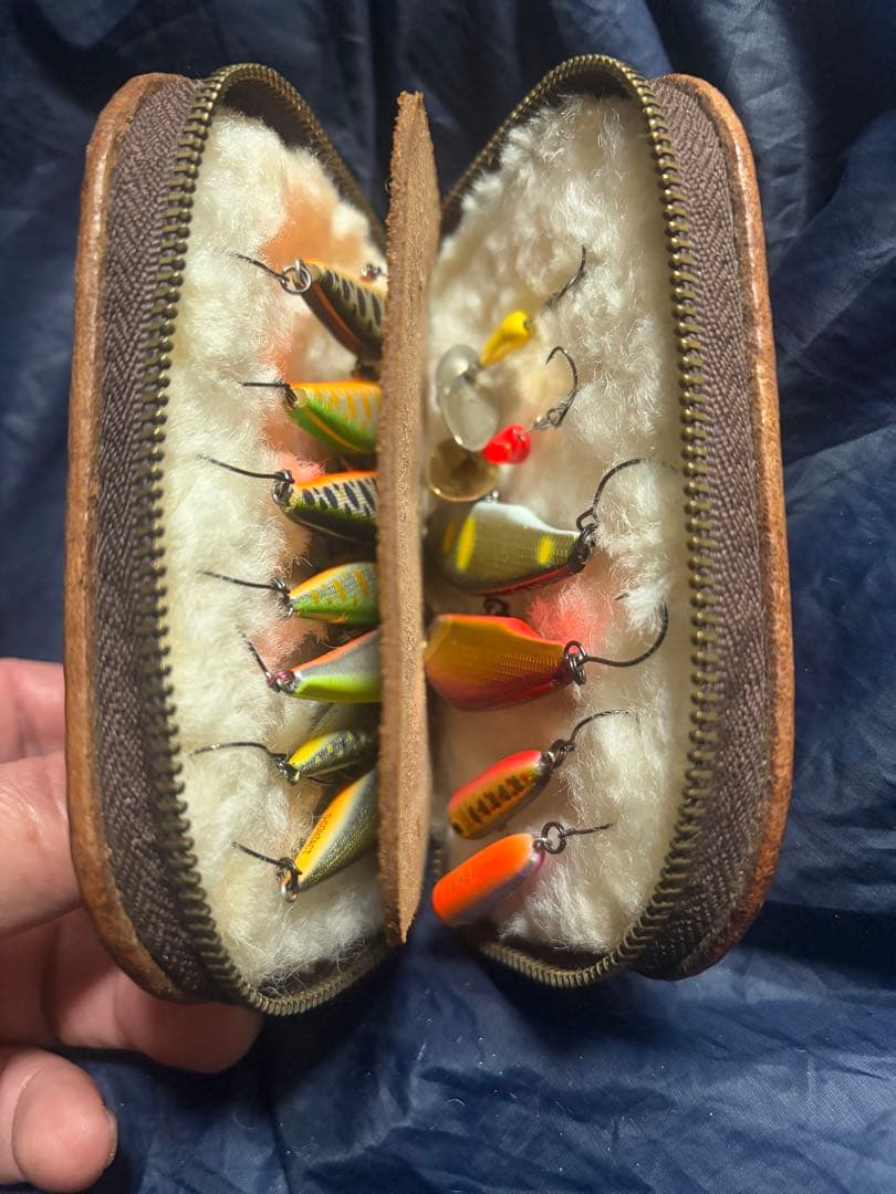 ルアーウォレット 二種 渓流ルアー多数付属