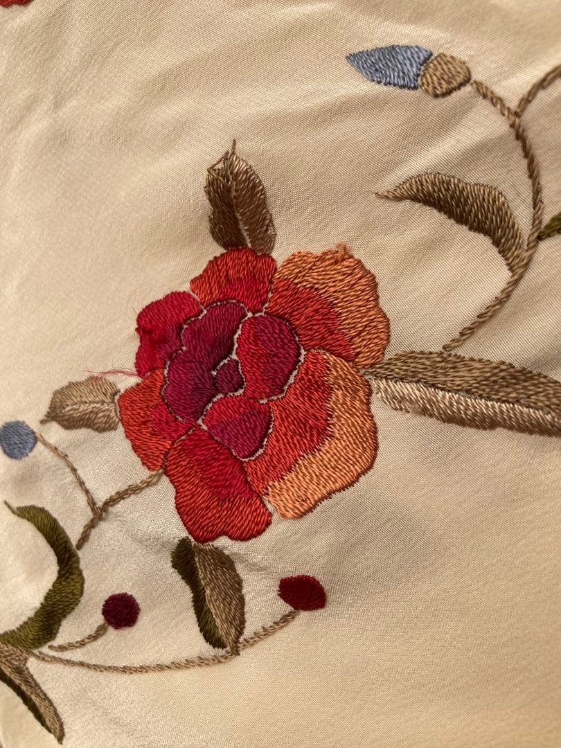 フラメンコ　マントン　ベージュ　多色刺繍　シルク手刺繍　大判180cm
