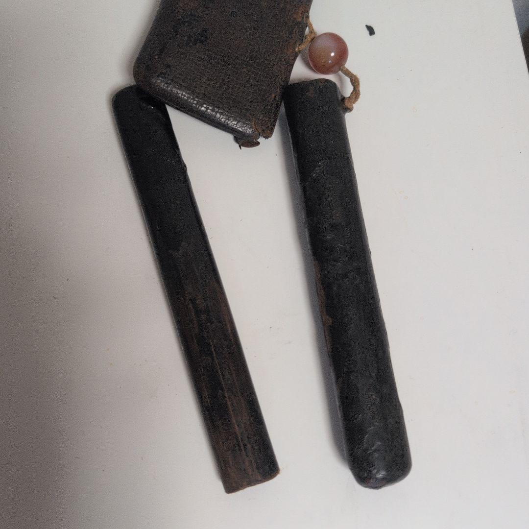 時代物　煙草入れ　煙管入れ　瑪瑙付き紐　古美術　煙管パイプ　キセル　メノウ石