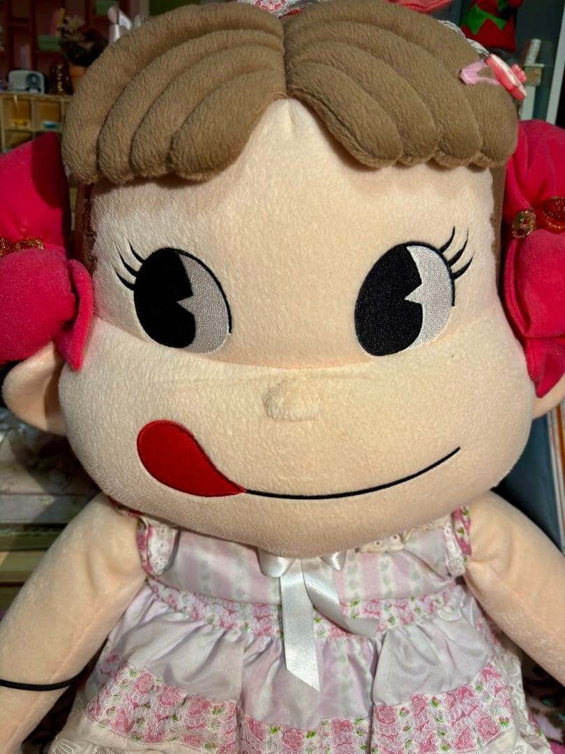 不二家ぺこちゃん　シリアルナンバー入り大型ぬいぐるみ