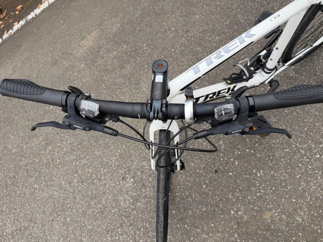 ミ*2様 TREK FX3 ホワイト