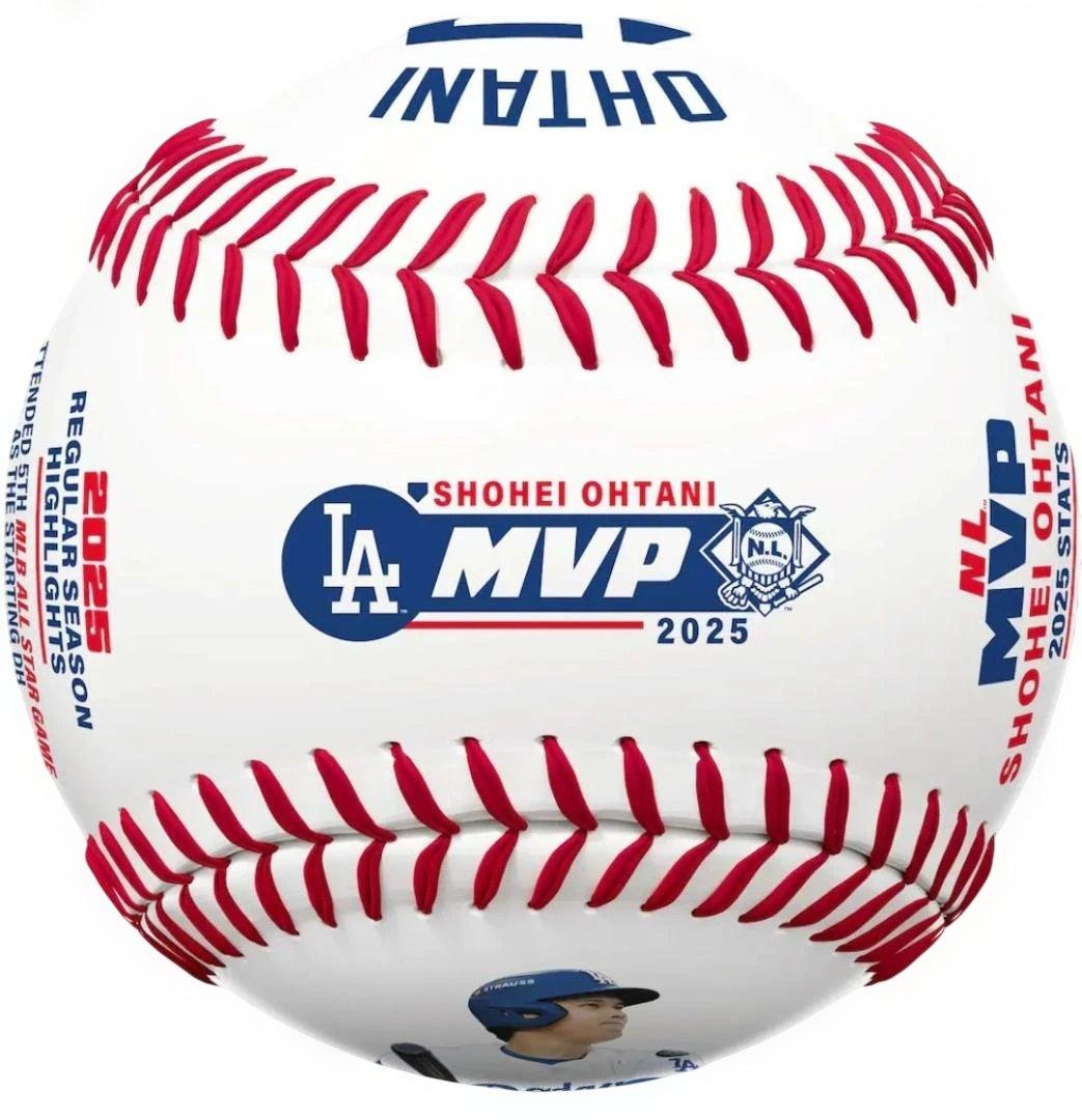 大谷翔平 2025 MLB NL MVP記念ボール サイン入り①