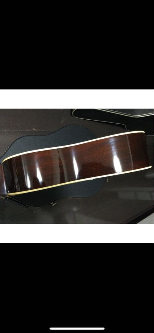 アコースティックギター　burny