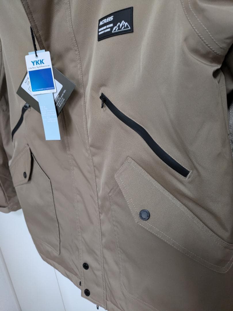 【ACTLEIS】上下セット撥水性スキー/スノーボードウェア ベージュ×ネイビー