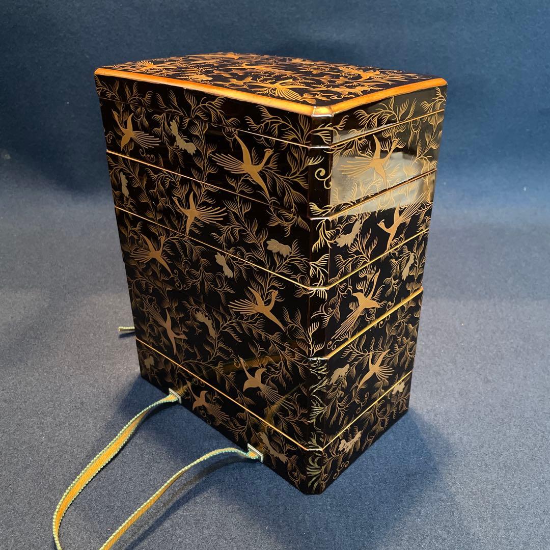時代物「鳳凰に花唐草紋様 蒔絵」の『野弁当箱』共箱付　重箱　漆器