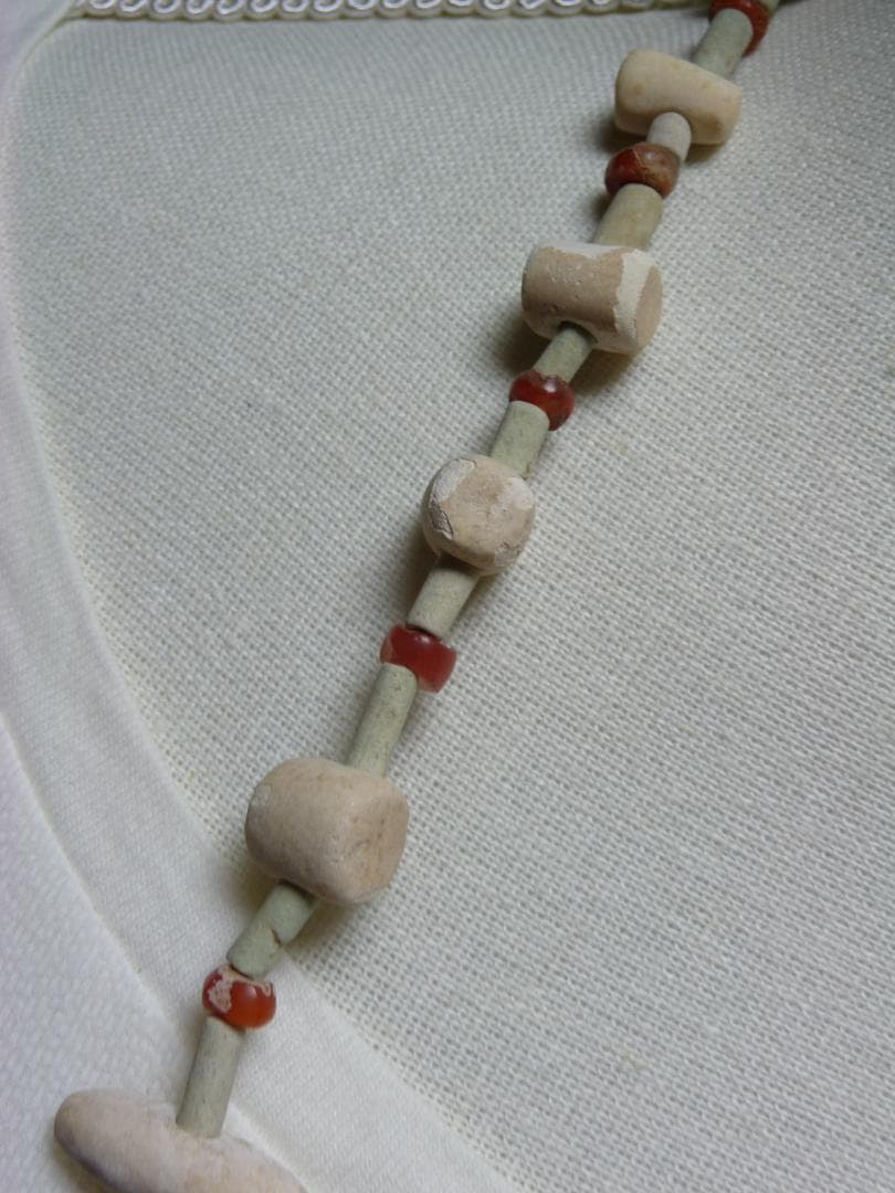 【年末セール】古代　ファイアンスビーズ　オリジナル　ネックレス連