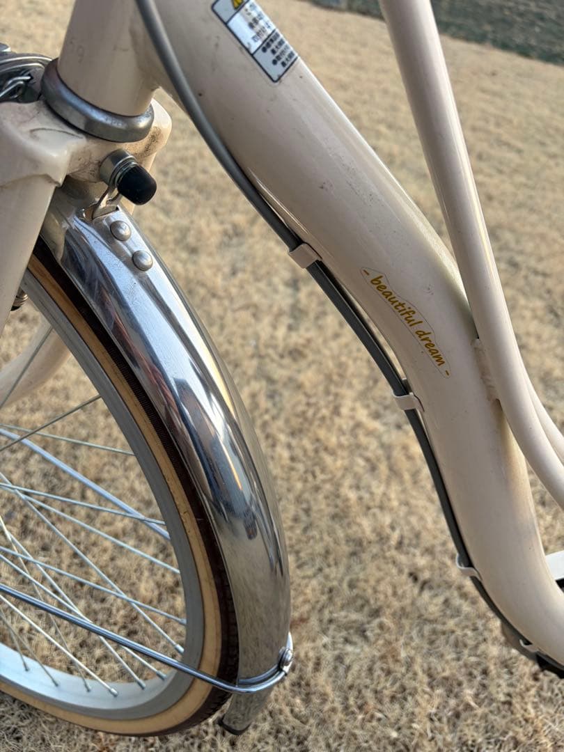 子供用自転車 ✳︎ホワイト、ベージュ、茶、 前バスケット付き　24インチ✳︎