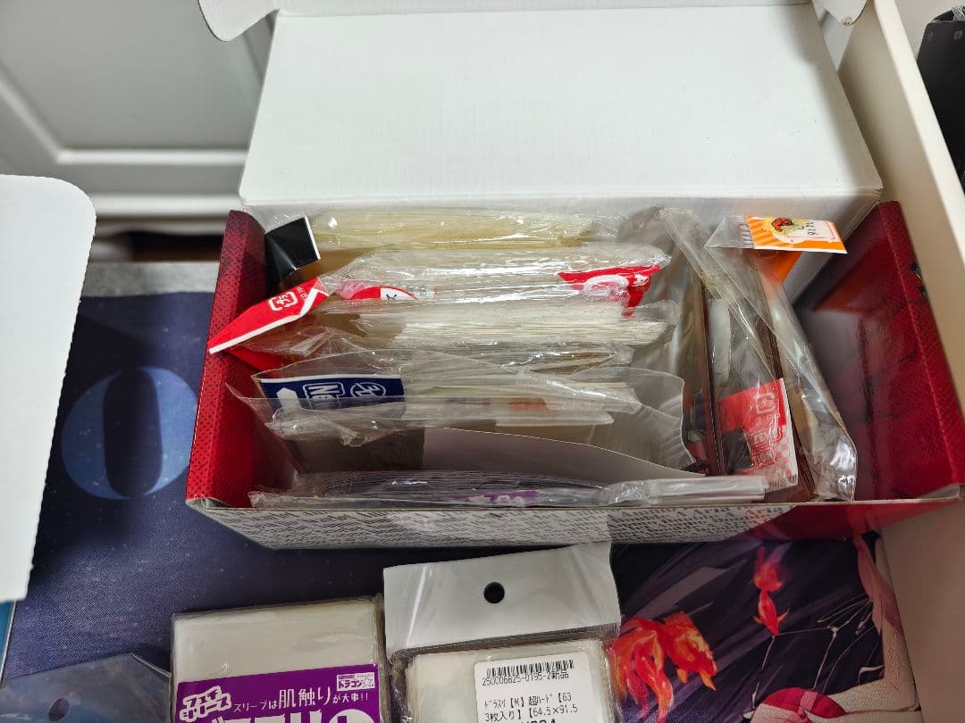 遊戯王 引退 WCQスリーブなどサプライ多数 おまけ付き