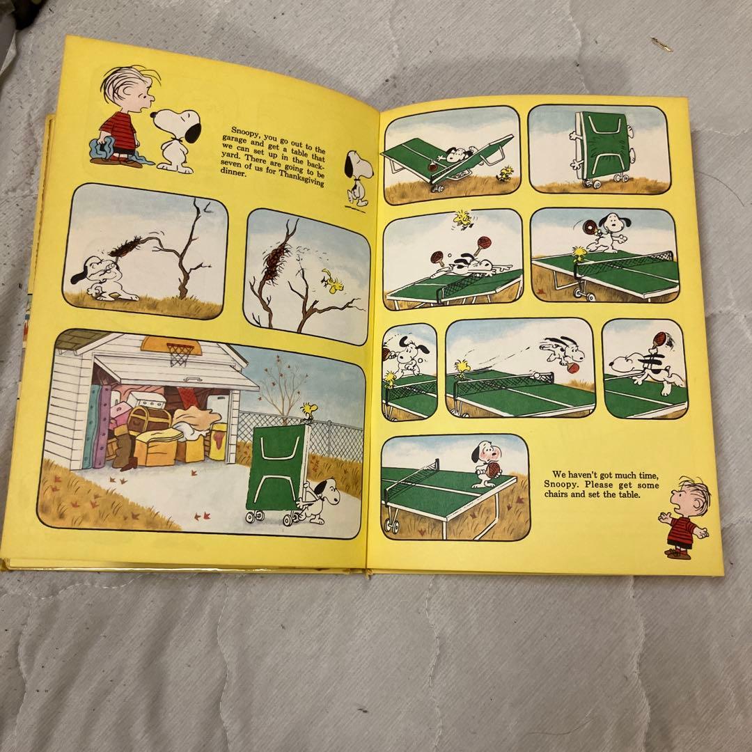 A Charlie Brown Thanksgiving/／洋書／／廃盤商品