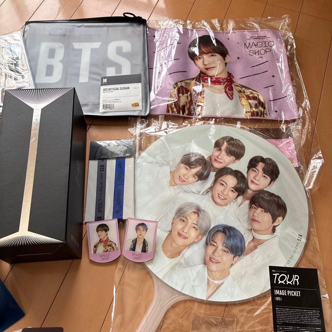 BTSグッズ　アミボムなどなど