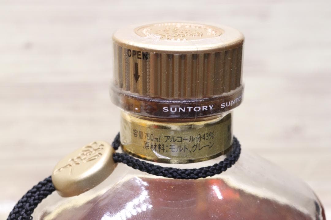 ◆未開栓 サントリー 響 裏ゴールドラベル 金キャップ