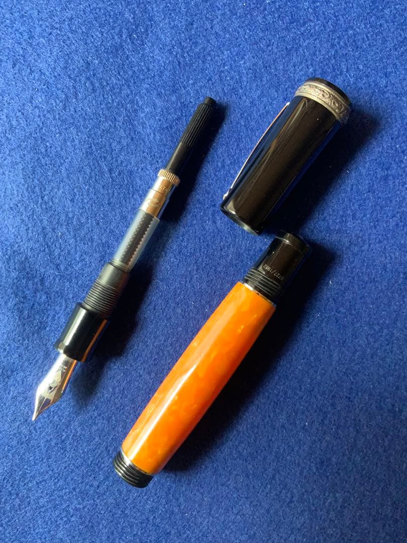 デルタ20周年記念　ドルチェビータ万年筆　カートリッジ式