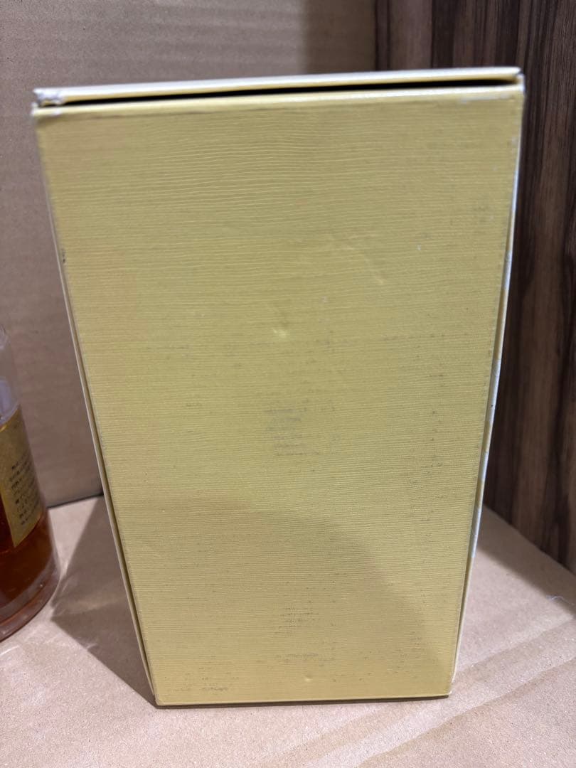 古酒 サントリー 響 金キャップ 裏ゴールドラベル