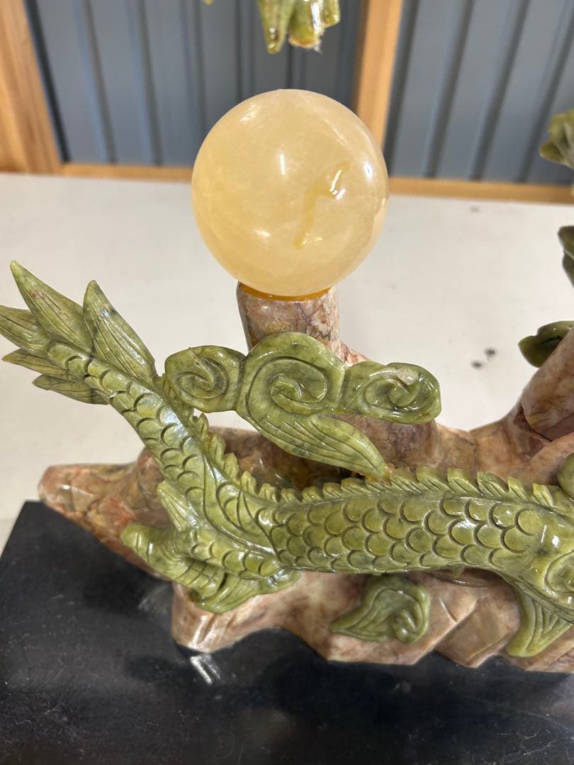あ*し様 翡翠製ドラゴン彫刻置物