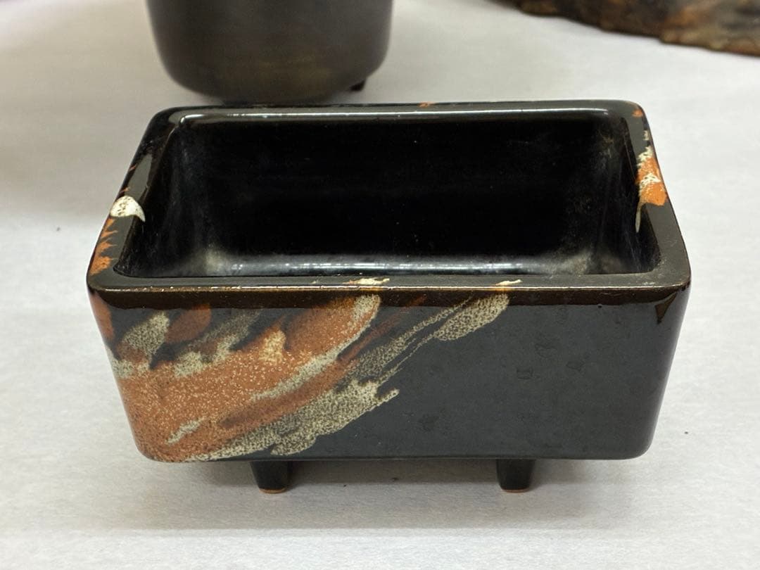 長方形の水盤　花器　花入れ　コンポート