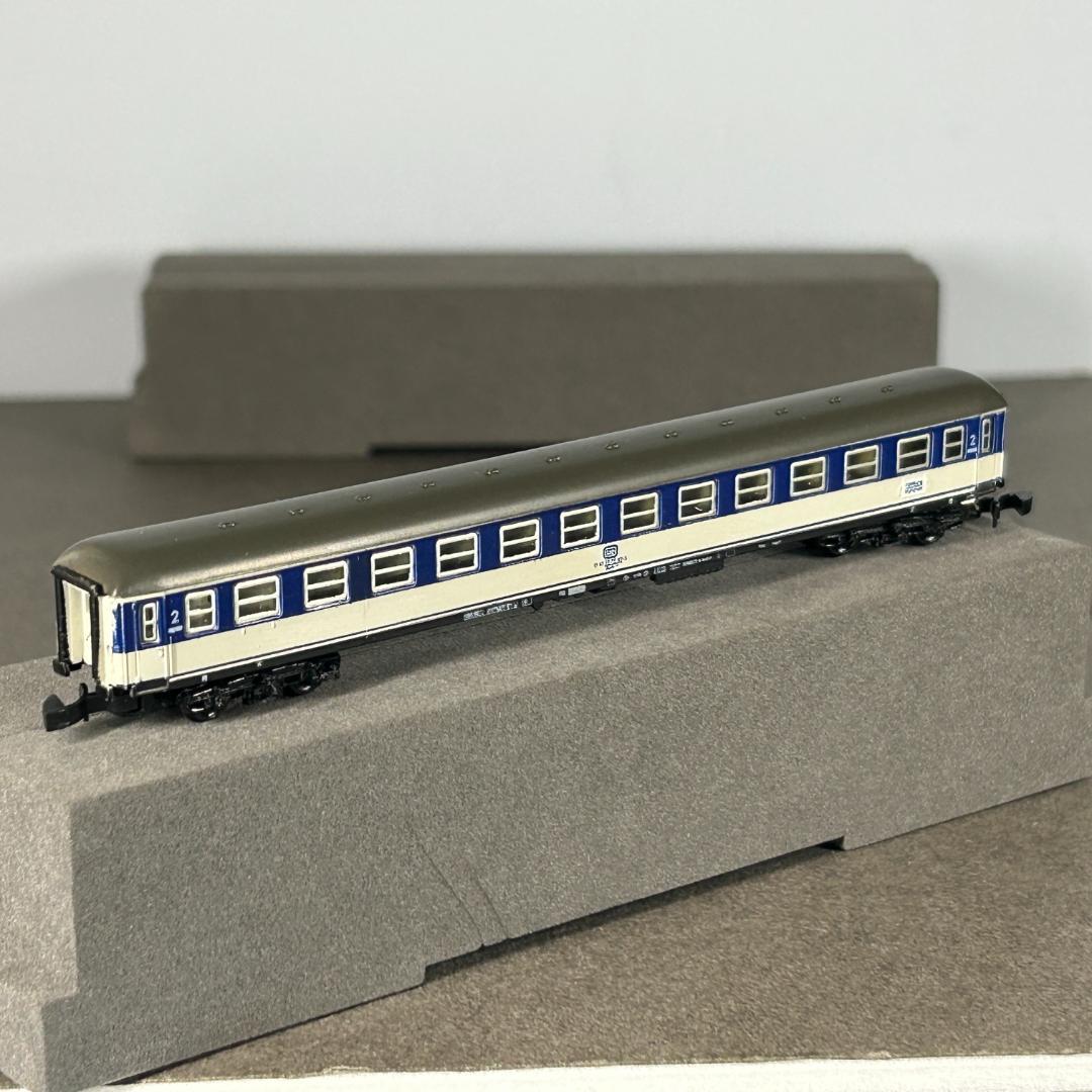 メルクリン ミニクラブ 8902 動力車1両+客車3両 及び線路リレーラーセット