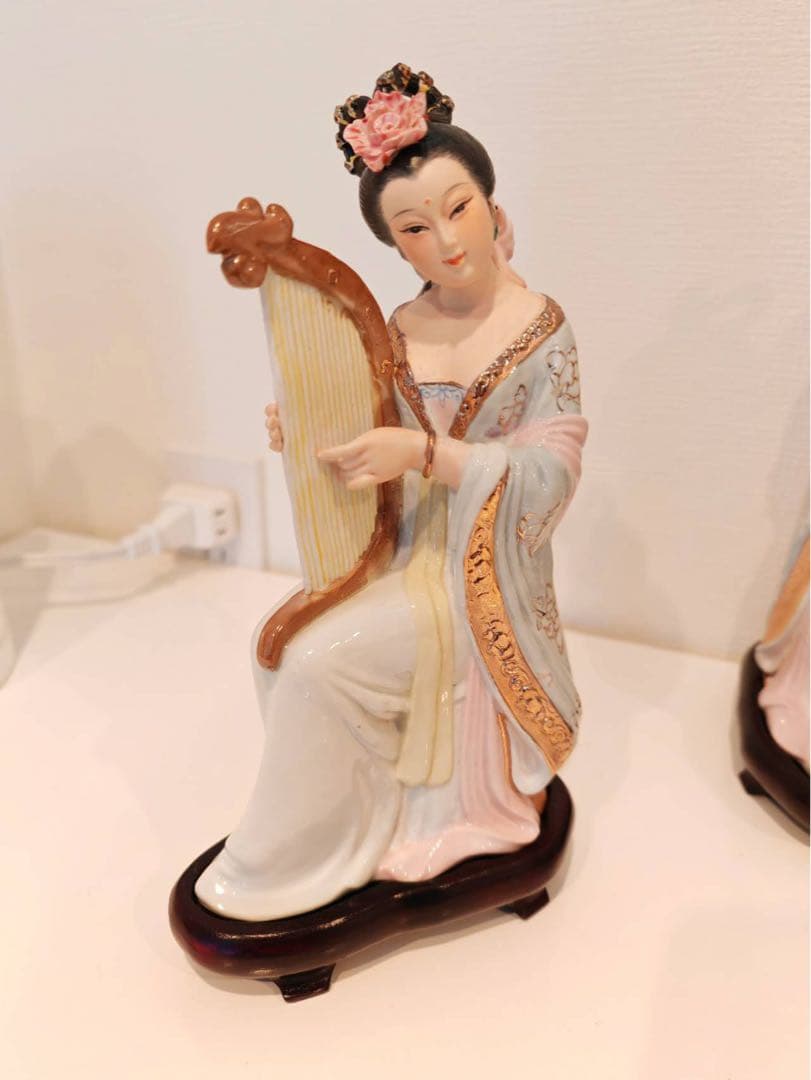 陶器人形 古代中国の多彩な楽器を持つ陶器製美人女性像8体セット 中国芸術品