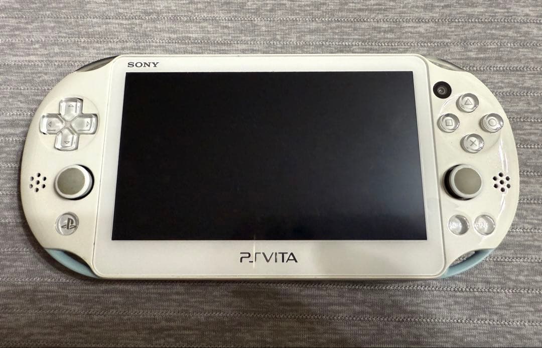 PSVITA PCH-2000 ライトブルー/ホワイト