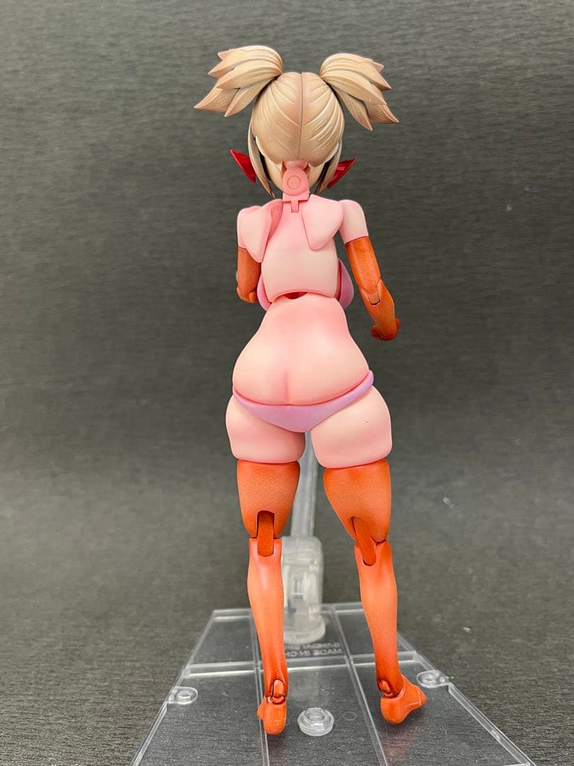 メガミデバイス 朱羅忍者ぽっちゃりボディとスレンダーボディ