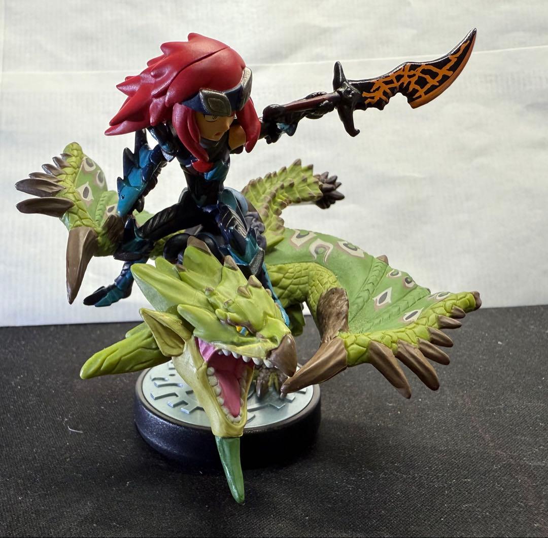 amiibo アミーボ　リオレイア&シュヴァル　モンスターハンター