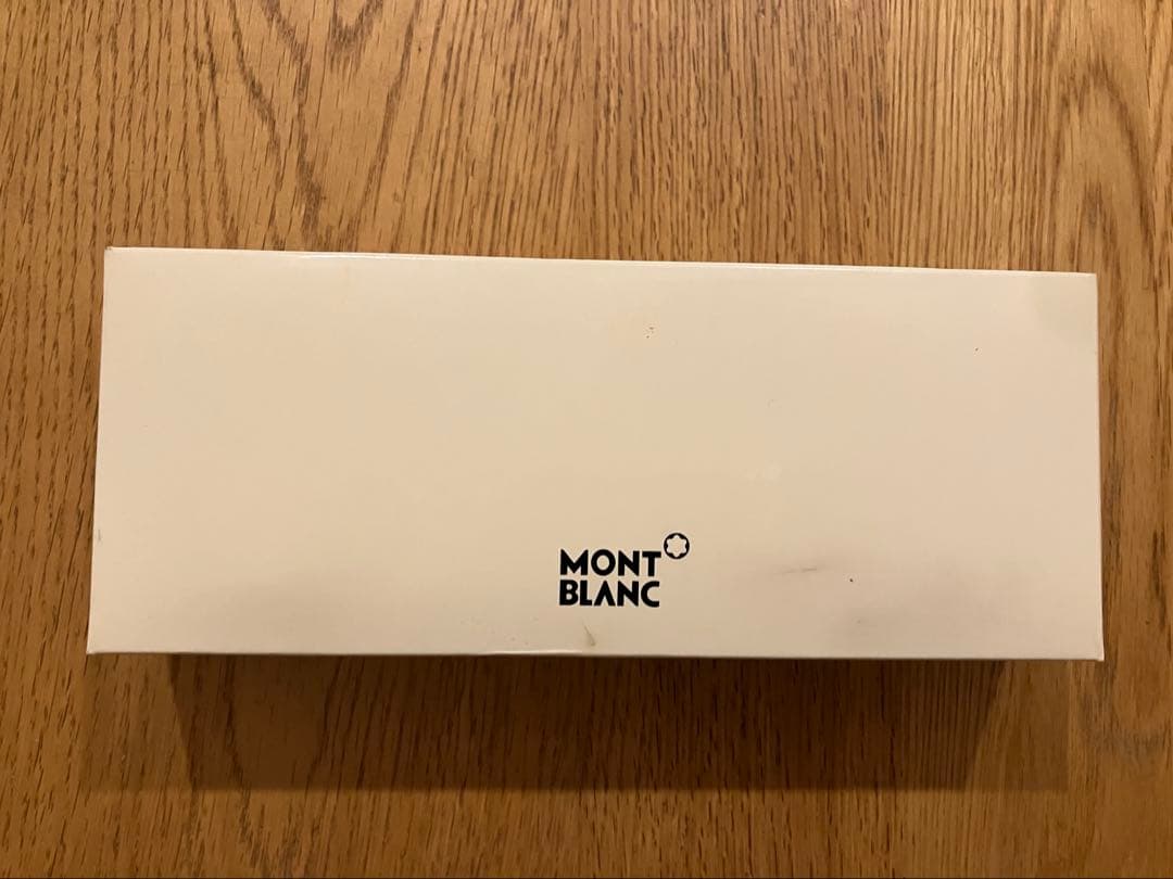 未使用　MONT BLANC 黒 ボールペン 本体