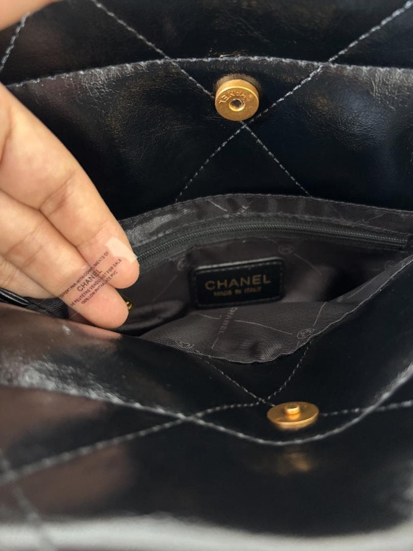 【未使用に近い】ハンドバッグ 黒 レザー ショルダーバッグ