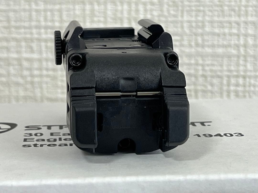 STREAMLIGHT TLR-7X 実物