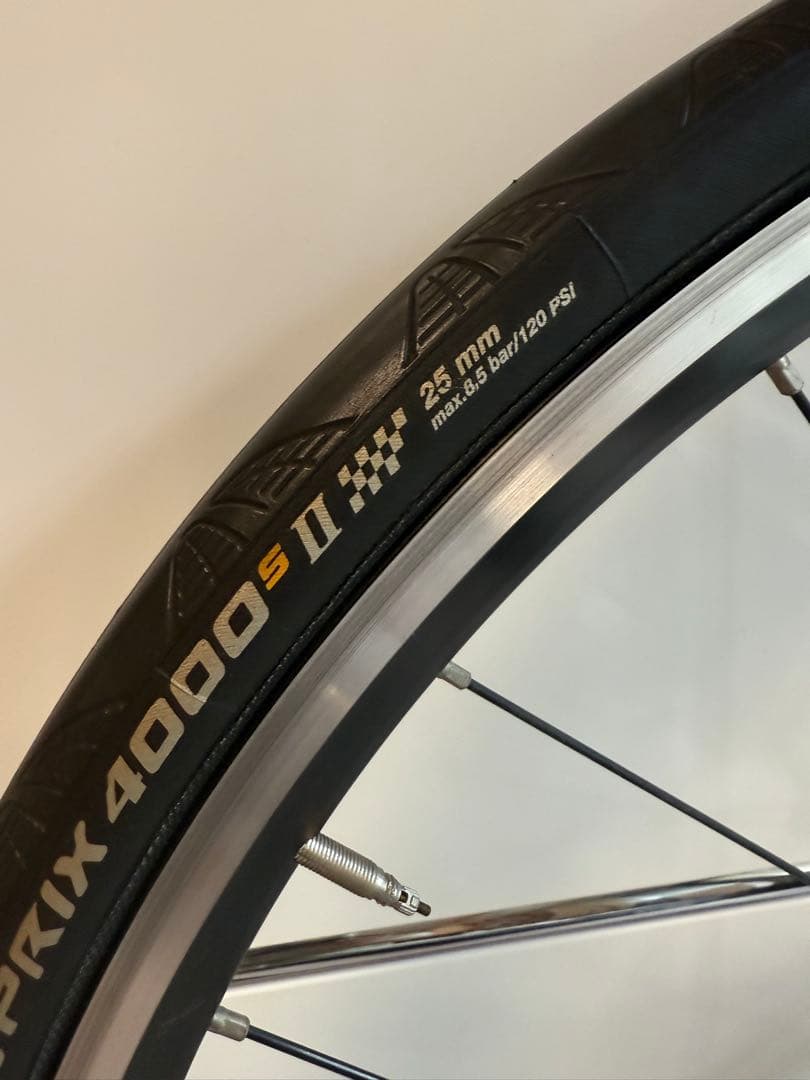 シマノ　RSホイール　105_11速28T スプロケ　タイヤ付き　カバー付き