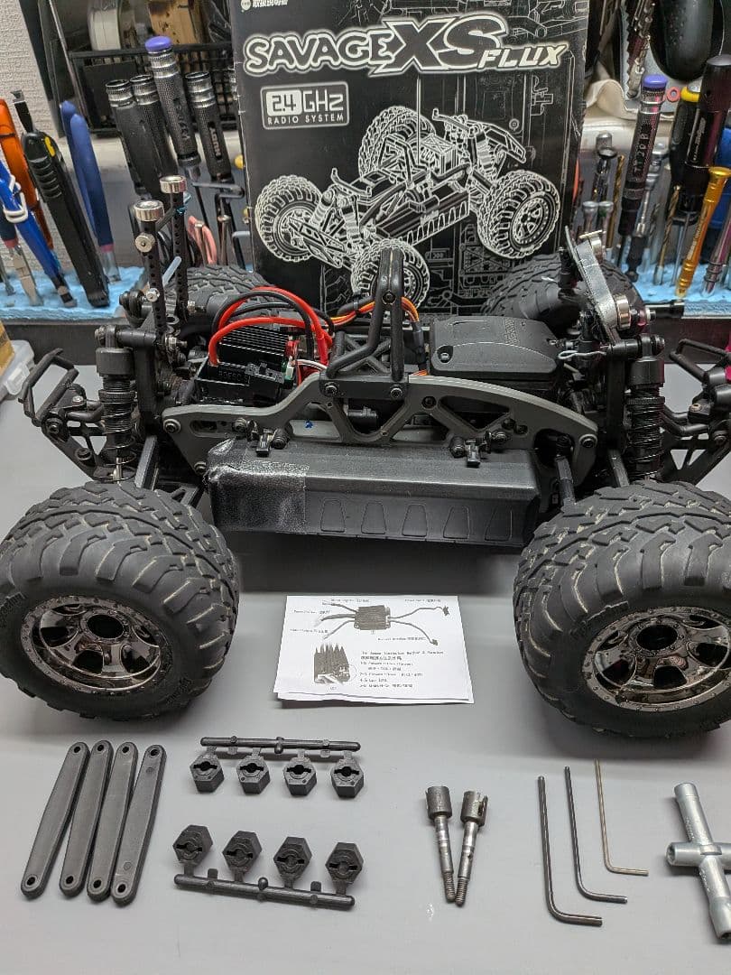 HPI サベージ FLUX 1/12