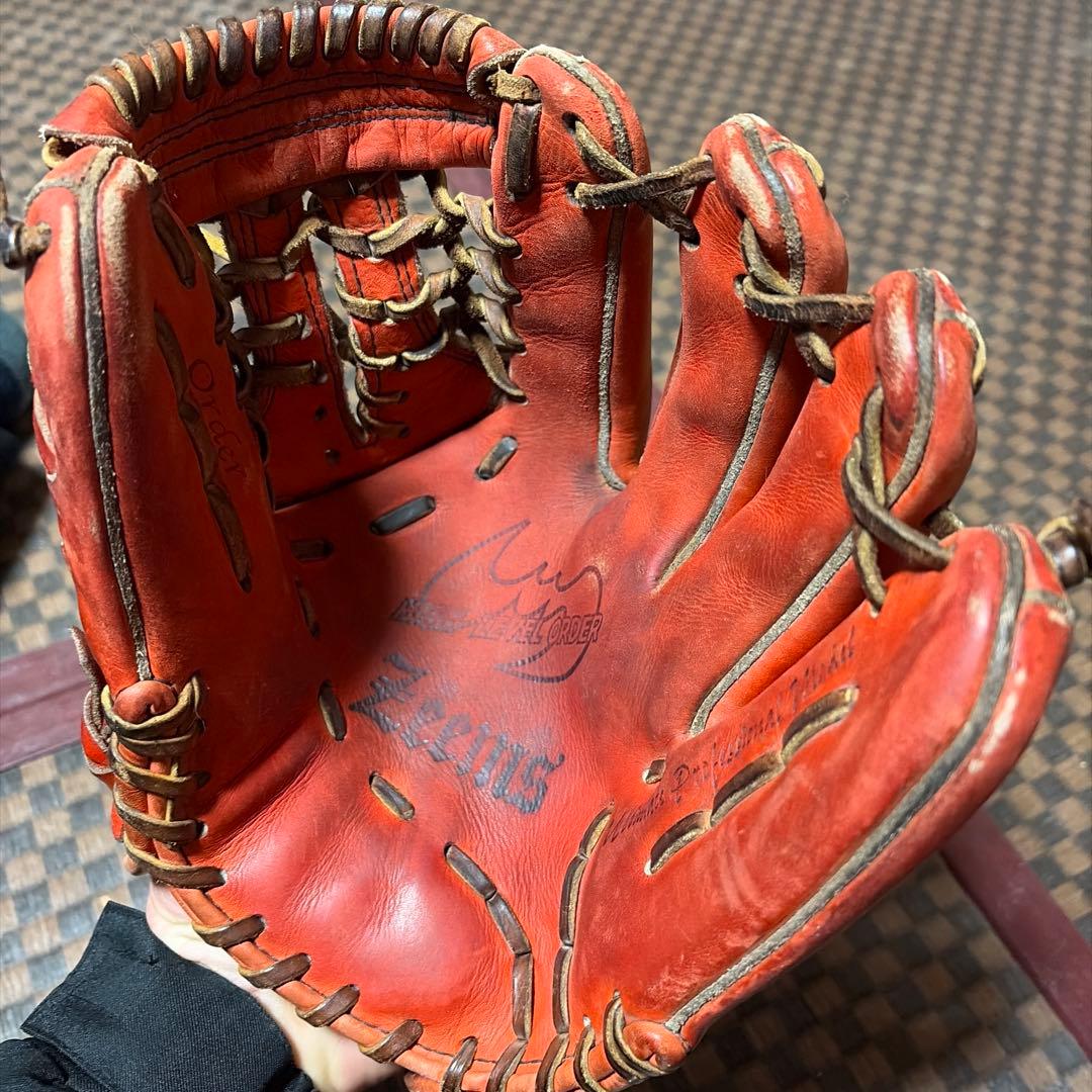 グ*り様 ZEEMSオーダー硬式内野手用グローブ