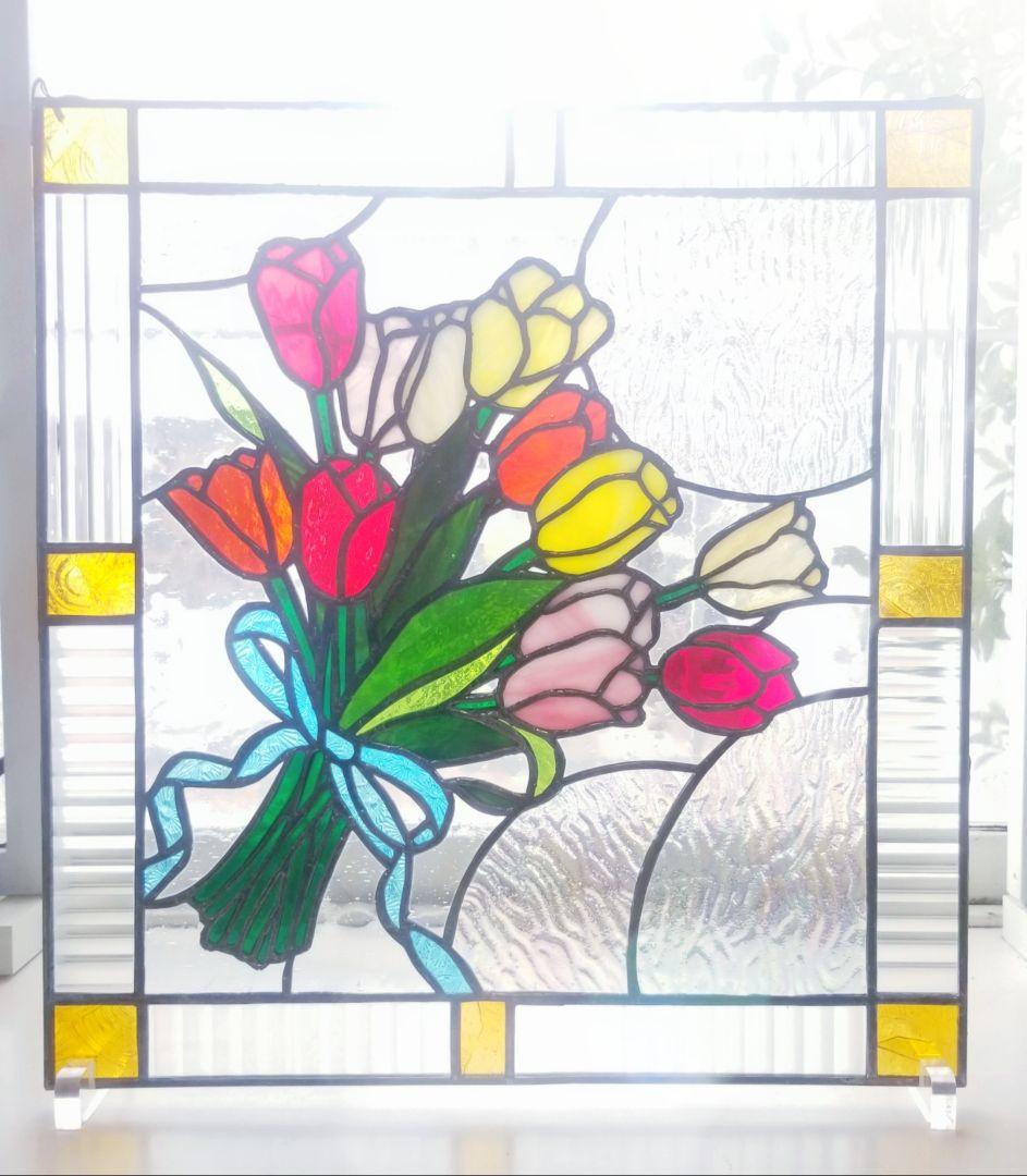 特大サイズ　ステンドグラス　チューリップモチーフのパネル　縦38㎝×横38cm