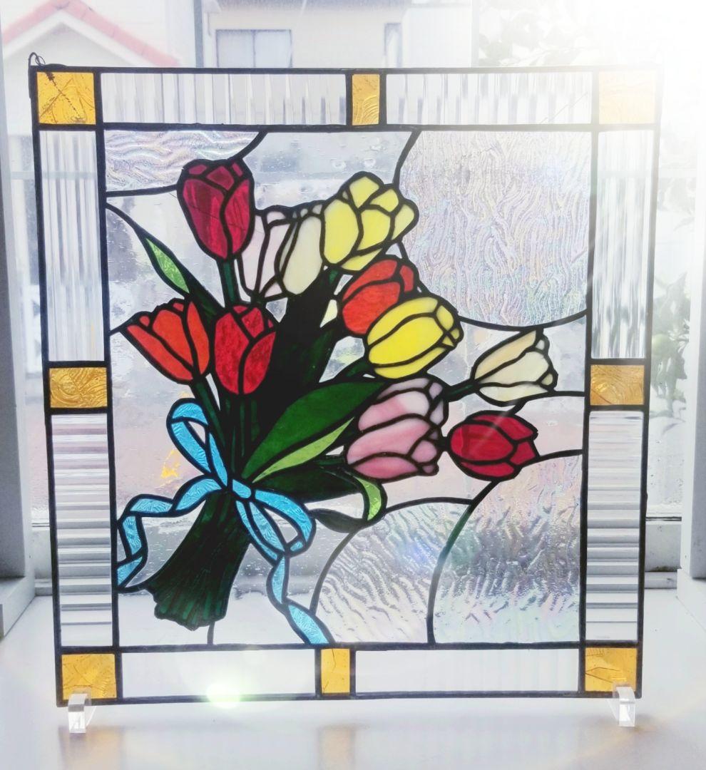 特大サイズ　ステンドグラス　チューリップモチーフのパネル　縦38㎝×横38cm