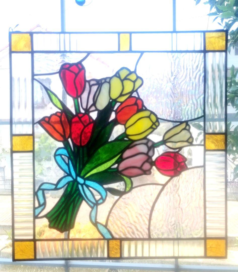 特大サイズ　ステンドグラス　チューリップモチーフのパネル　縦38㎝×横38cm