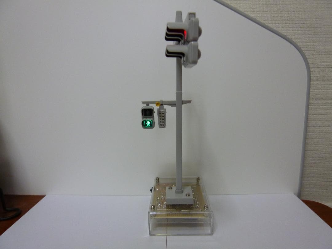 【あるん】本物志向改造信号機 <Ver. ULTIMATE 青色矢印２灯>