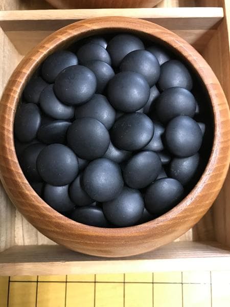 Y ⑨【極上】 囲碁盤＆ 碁石 木製 脚付き へそ有り 碁笥セット 蓋有 S