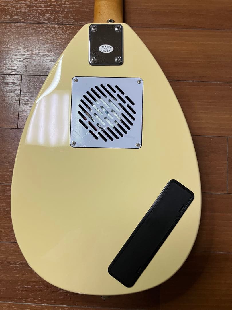 ヴォックスVOX APACHE-1Bアンプ内蔵エレキベース美品リズムマシン内蔵