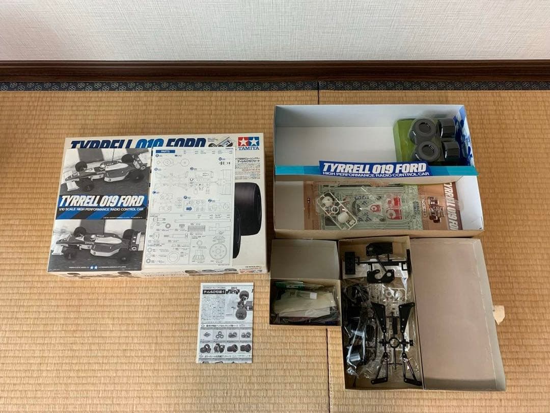 タミヤ ラジコン ティレル019 フォード