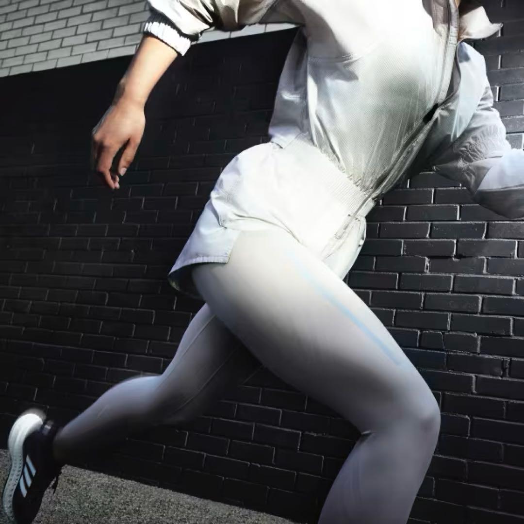 23100円adidas ランニング　オールインワン ロンパー